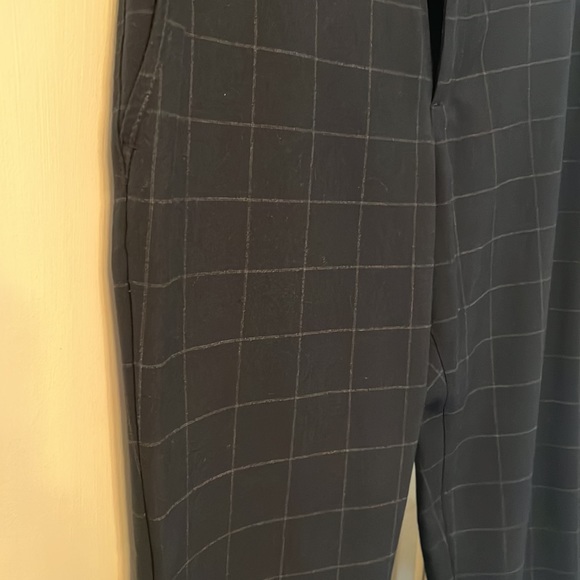 Zara - Picture 2 of 2